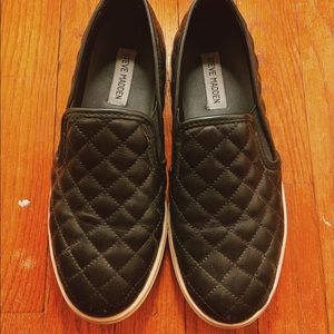 black steve madden slip ons